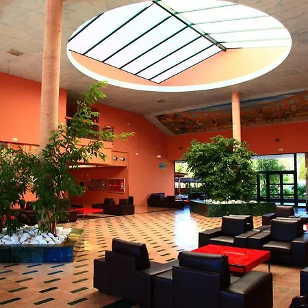 Ohtels Romana Hotel 4*